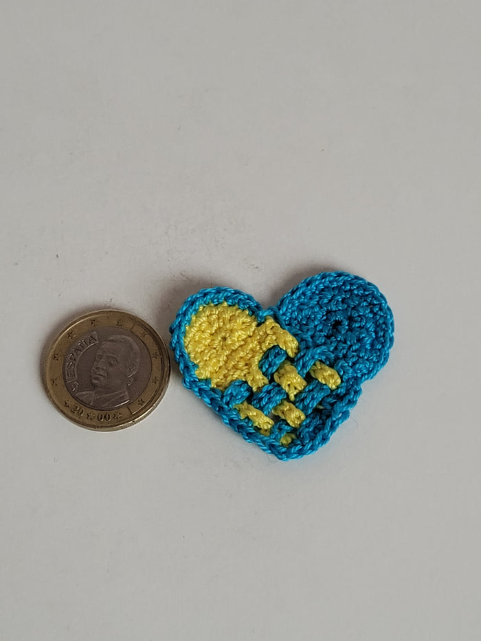 Love Ukraine pin